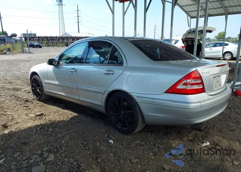 2004 Mercedes-Benz C 240 4Matic z USA, uszkodzony, nr VIN WDBRF81J54F546239